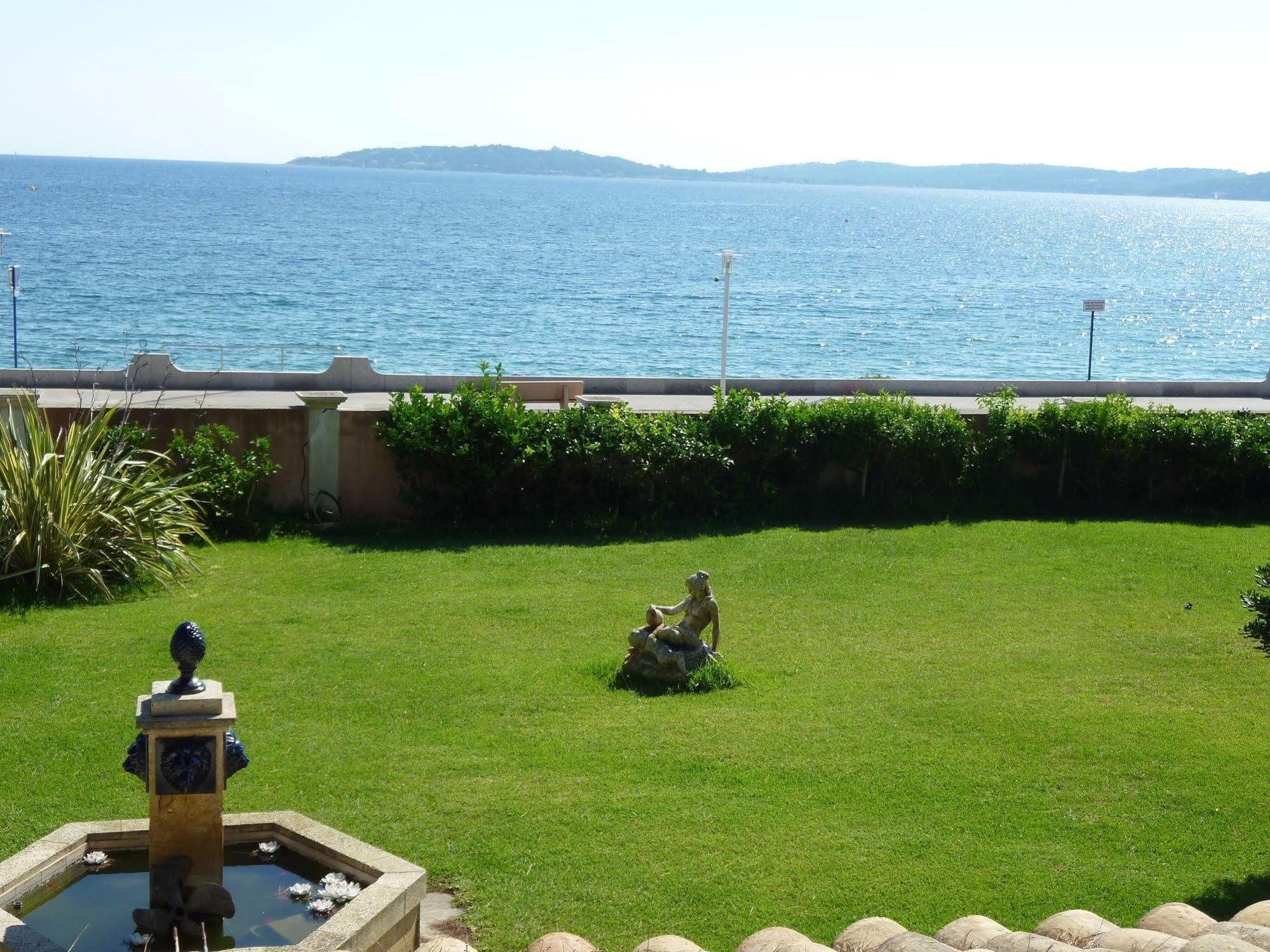 Hotel Martinengo Sainte-Maxime Kültér fotó