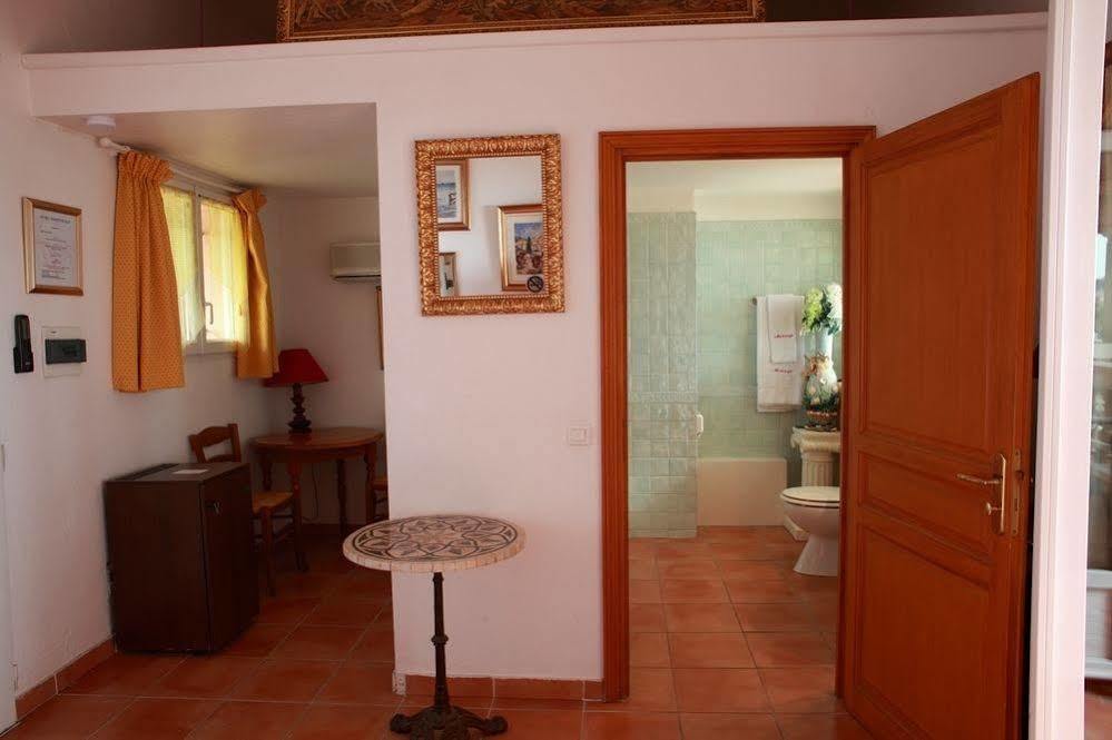 Hotel Martinengo Sainte-Maxime Kültér fotó