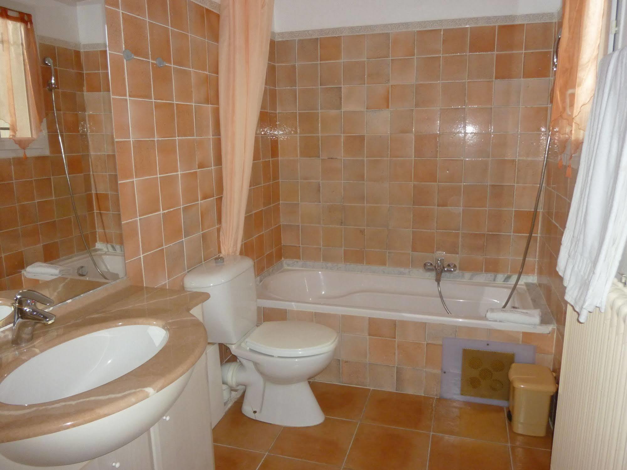 Hotel Martinengo Sainte-Maxime Kültér fotó
