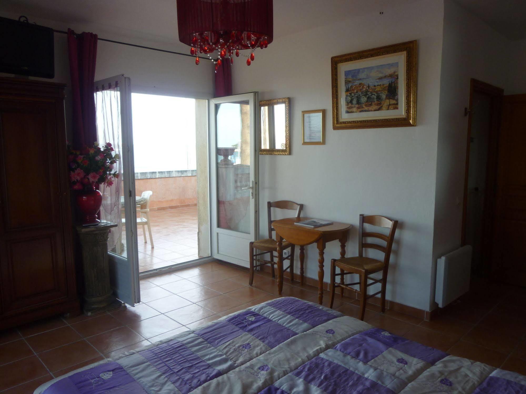 Hotel Martinengo Sainte-Maxime Kültér fotó