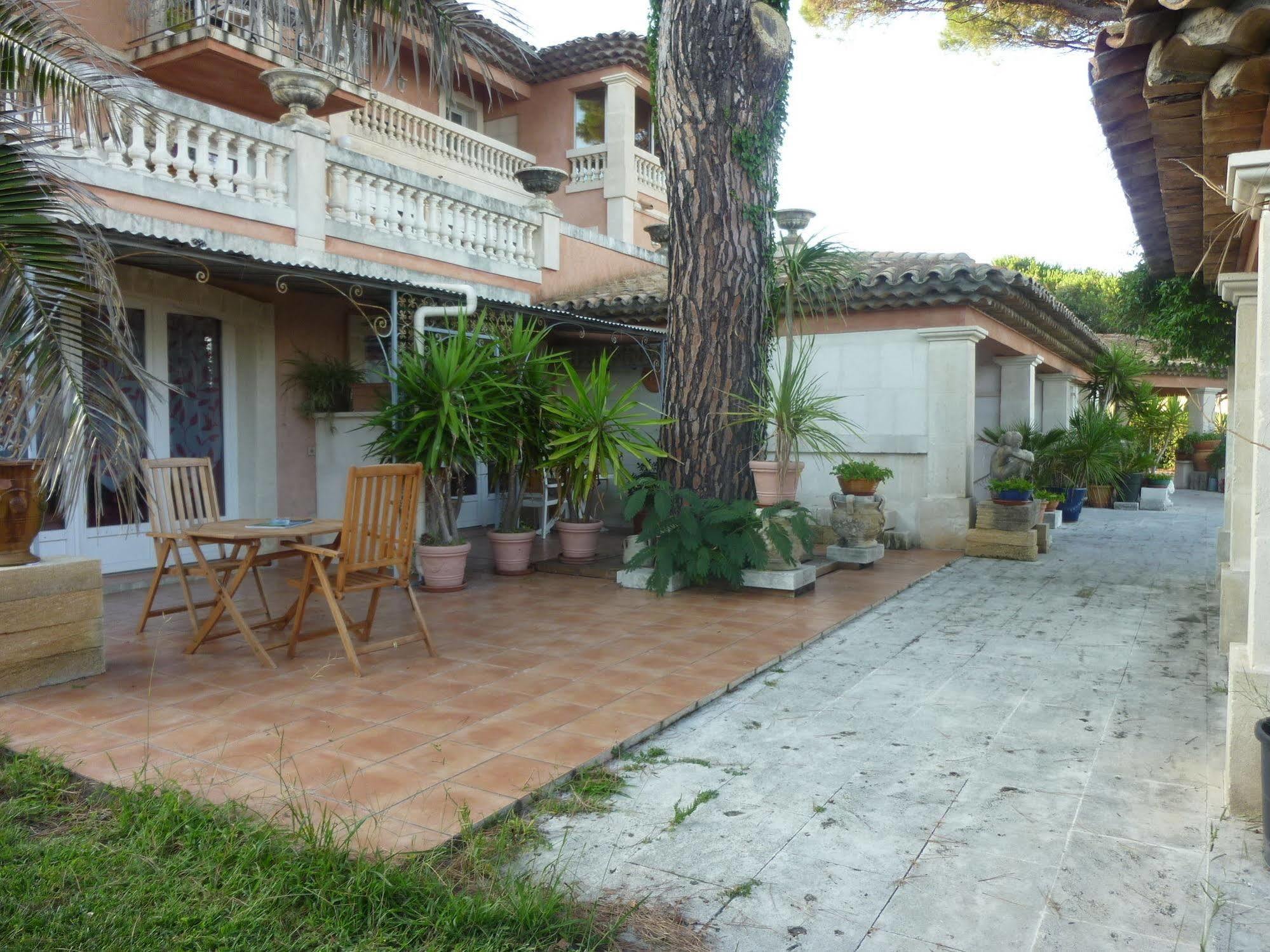 Hotel Martinengo Sainte-Maxime Kültér fotó